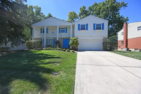 7267 Greenfarms Dr, Cincinnati, OH 45224
