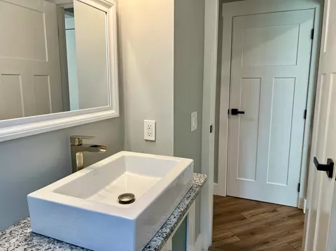 7950 Seward, Cincinnati, OH 45231 photo 11