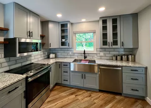 7950 Seward, Cincinnati, OH 45231 photo 4