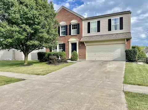 1756 Greentree Meadows Dr, Lebanon, OH 45036