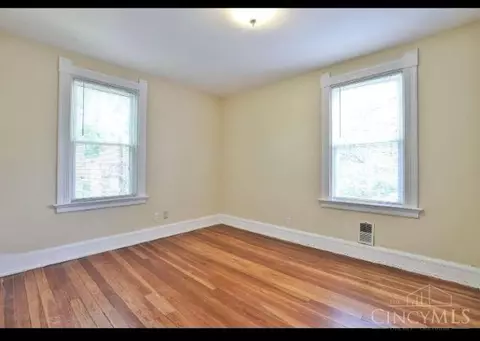 2988 Wardall Ave, Cincinnati, OH 45211 photo 5