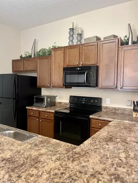 972 Lost, Cincinnati, OH 45231 photo 7