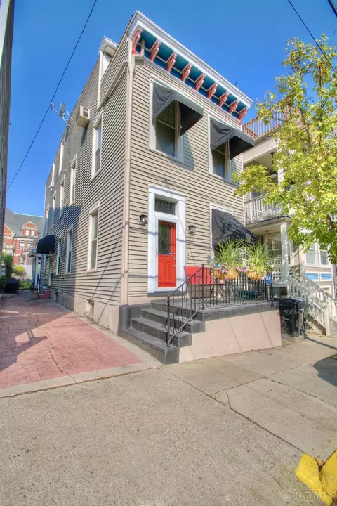 1129 Belvedere St, Cincinnati, OH 45202