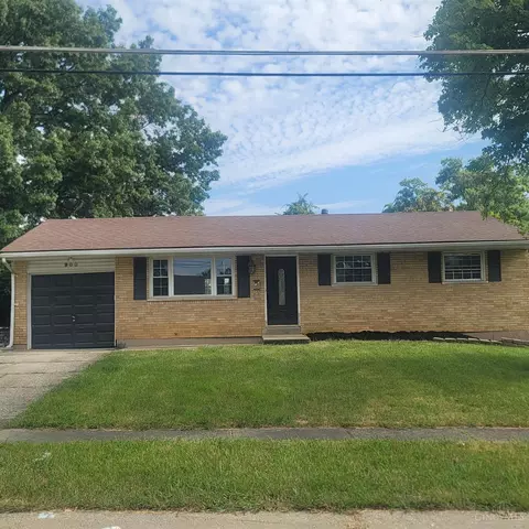 908 Gretna Ln, Forest Park, OH 45240