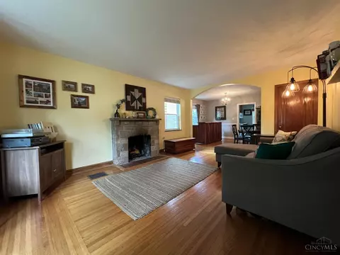 1629 Brandon, Cincinnati, OH 45230 photo 5
