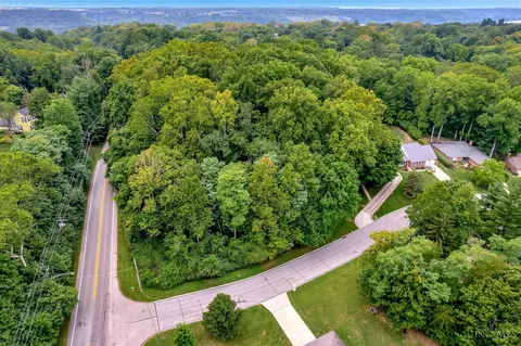 6687 Rapid Run Rd, Cincinnati, OH 45233