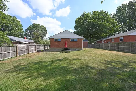8519 Brent, Cincinnati, OH 45231 photo 34