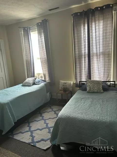 6008 Vine, Cincinnati, OH 45216 photo 9