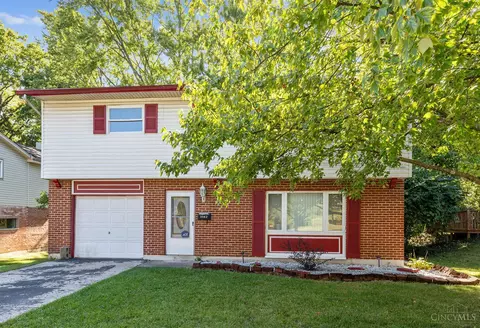 5582 Goldenrod Dr, Cincinnati, OH 45239