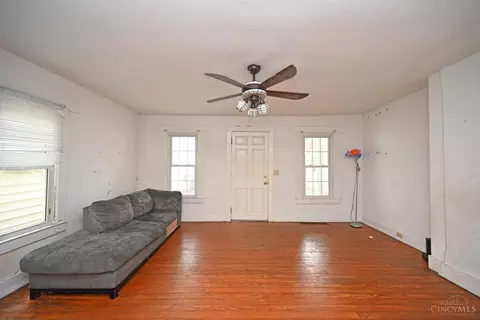 Living - 407 Broadway, Harrison, OH 45030 photo 3 of 7