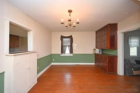 Dining - 407 Broadway, Harrison, OH 45030 photo 1 of 1