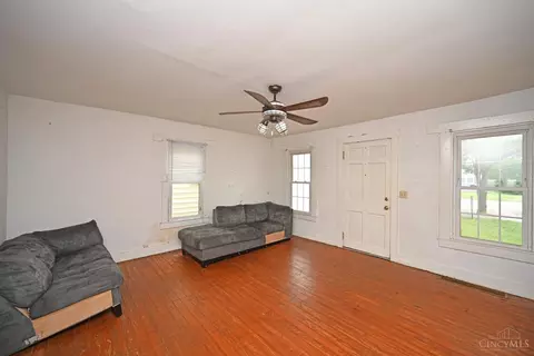 Living - 407 Broadway, Harrison, OH 45030 photo 2 of 7