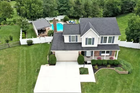 10572 Farm Hl, Cincinnati, OH 45231