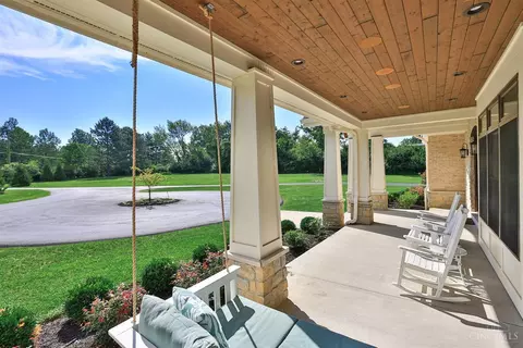 8475 Fox Cub Ln, Cincinnati, OH 45243 photo 56