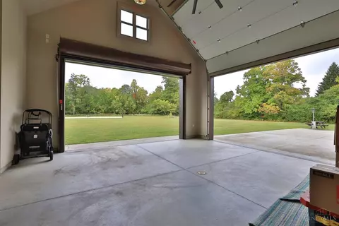 8475 Fox Cub Ln, Cincinnati, OH 45243 photo 77