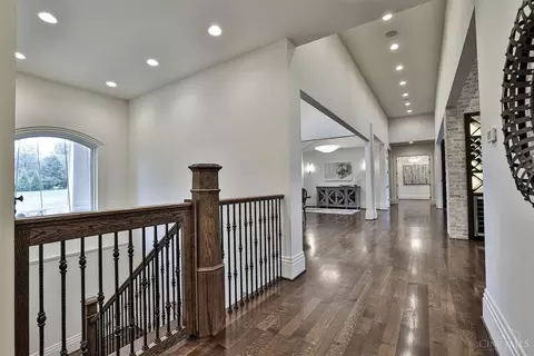 8475 Fox Cub Ln, Cincinnati, OH 45243 photo 71