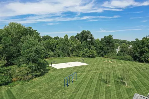 8475 Fox Cub Ln, Cincinnati, OH 45243 photo 80