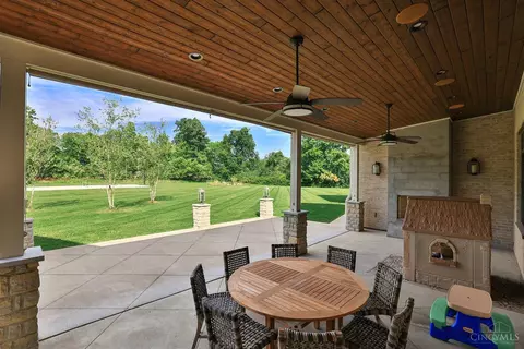 8475 Fox Cub Ln, Cincinnati, OH 45243 photo 59
