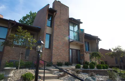 21 Stillmeadow, Cincinnati, OH 45245