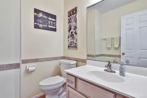 8217 Devonshire, Hamilton Township, OH 45039 photo 38