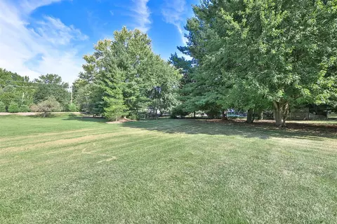 8217 Devonshire, Hamilton Township, OH 45039 photo 49
