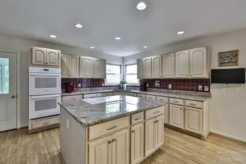 8217 Devonshire, Hamilton Township, OH 45039 photo 15