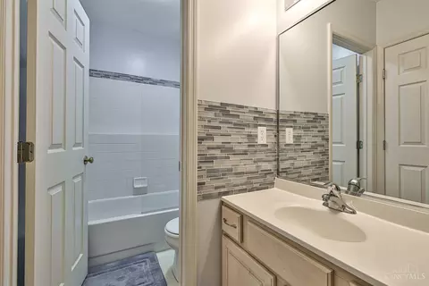 8217 Devonshire, Hamilton Township, OH 45039 photo 40