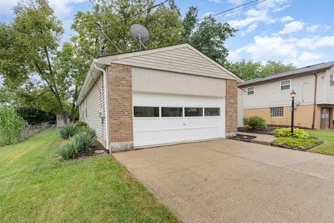 623 Smiley, Cincinnati, OH 45246 photo 24