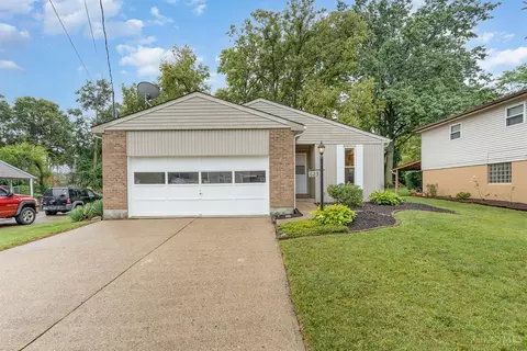 623 Smiley Ave, Springdale, OH 45246