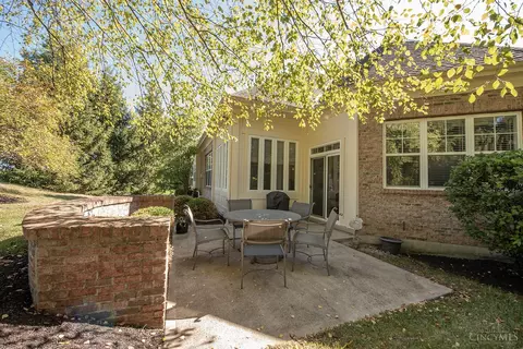 877 Old Crse, Cincinnati, OH 45245 photo 45