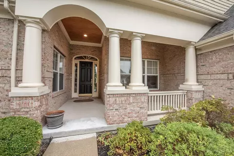877 Old Crse, Cincinnati, OH 45245 photo 3