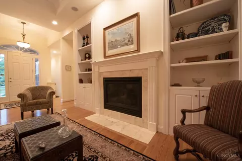 877 Old Crse, Cincinnati, OH 45245 photo 6