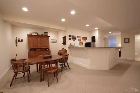 877 Old Crse, Cincinnati, OH 45245 photo 35