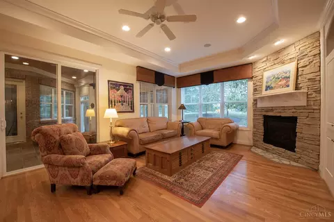 877 Old Crse, Cincinnati, OH 45245 photo 10