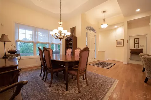 877 Old Crse, Cincinnati, OH 45245 photo 17