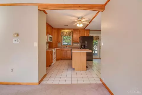 8719 Killarney Ct, Cincinnati, OH 45236 photo 9