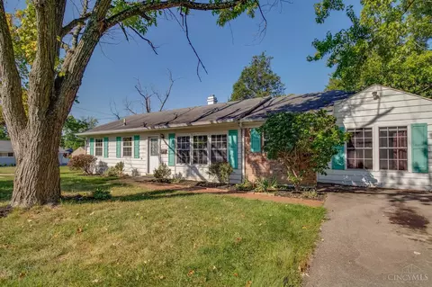8719 Killarney Ct, Cincinnati, OH 45236 photo 4