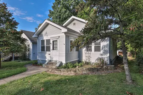 7349 Hickman, Cincinnati, OH 45231 photo 2