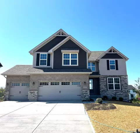 915 Morgan Dr, Monroe, OH 45050