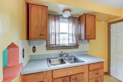 2396 Galbraith, Cincinnati, OH 45237 photo 8