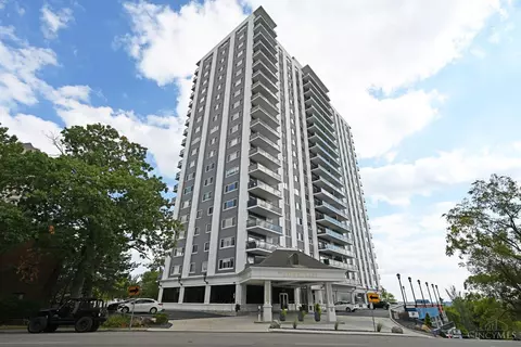 2200 Victory Pkwy #1010, Cincinnati, OH 45206