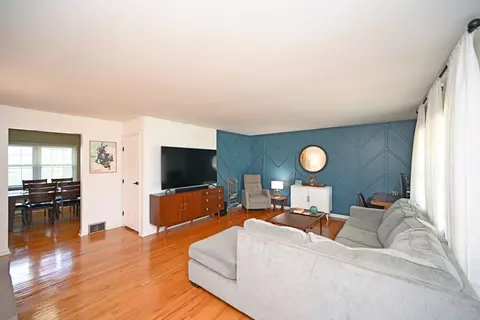 3972 Kemper, Cincinnati, OH 45241 photo 6