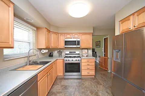3972 Kemper, Cincinnati, OH 45241 photo 14