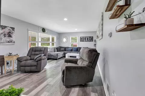 6722 Thompson, Cincinnati, OH 45247 photo 4