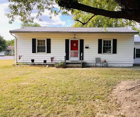 235 High, Peebles, OH 45660