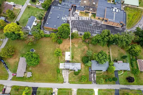 4478 Hall, Cincinnati, OH 45244 photo 9