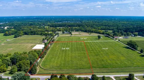 6592 Smith Rd #101, Goshen Twp, OH 45140