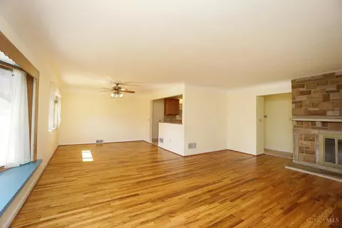 9719 Leacrest, Cincinnati, OH 45215 photo 11
