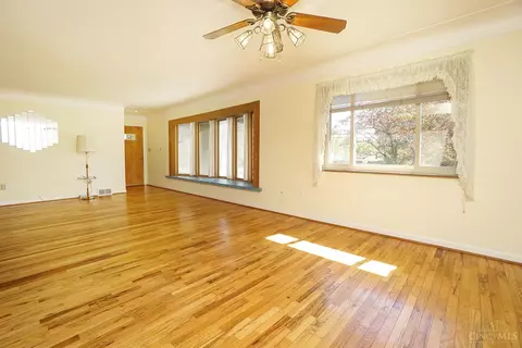 9719 Leacrest, Cincinnati, OH 45215 photo 14