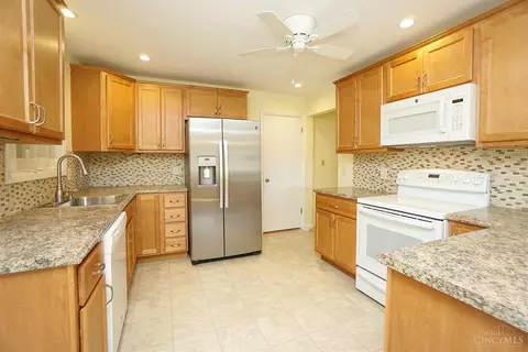9719 Leacrest, Cincinnati, OH 45215 photo 4